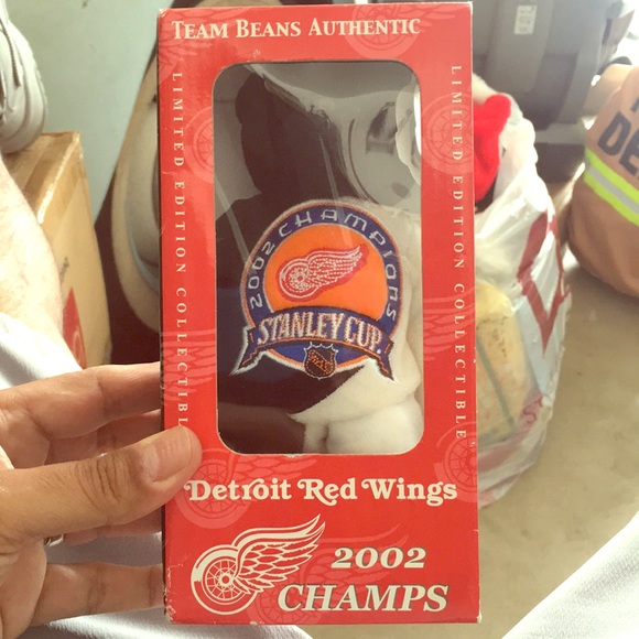 Team Beans Authentic Other - Authentic 2002 Detroit Red Wings Beanie Baby